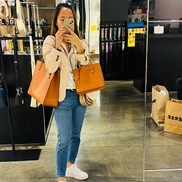 Meet your Posher, Arnie - Picture 3 of 4